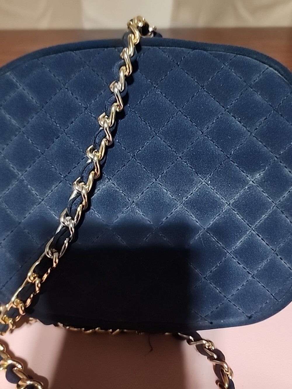 Amanda Smith Quilted Vintage Bag - Picture 10 of 11